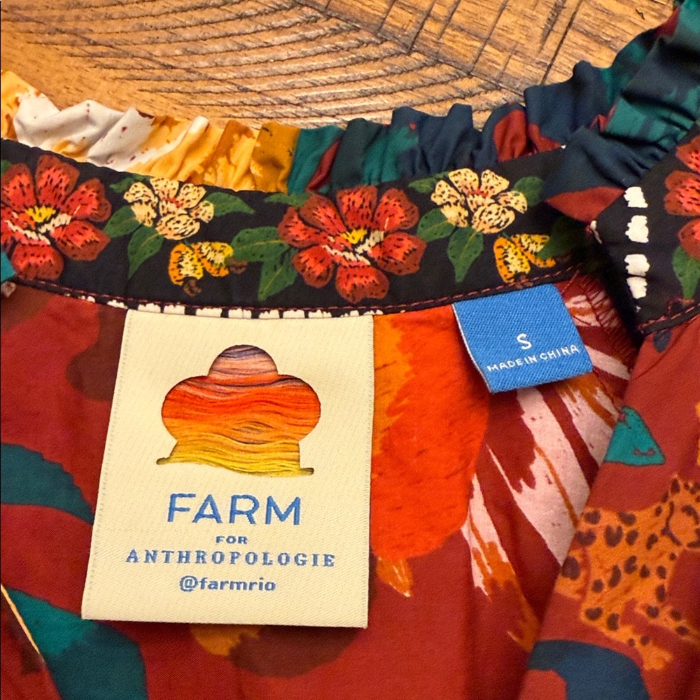 Anthropologie FARM Rio V-Neck Floral Blouse Woman's Small - Picture 2 of 14